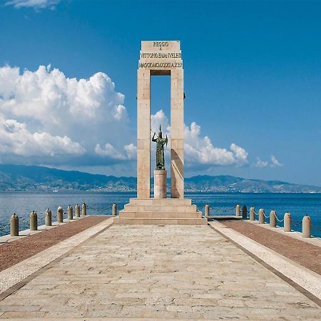 Xenia Luxury Rooms Reggio di Calabria Exterior photo